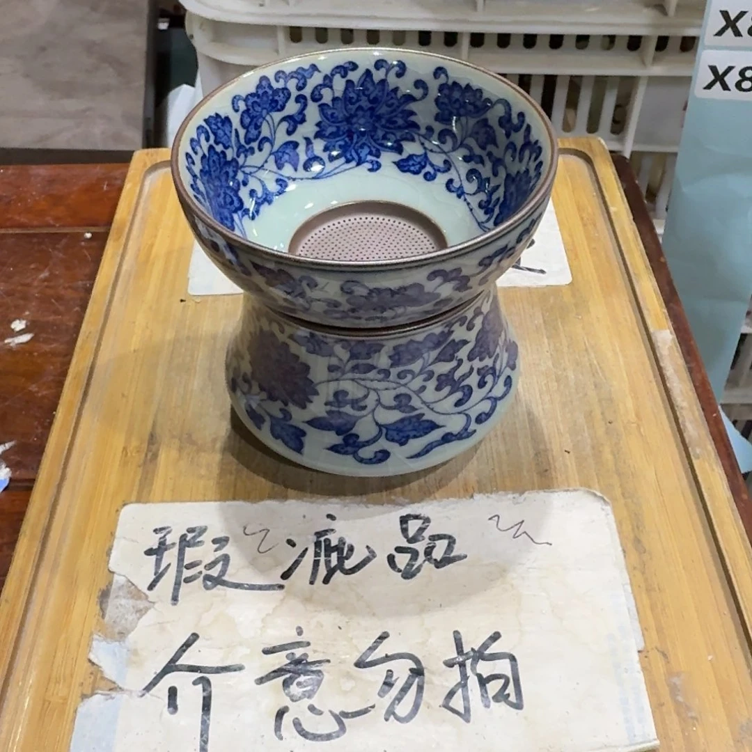 微瑕疵介意勿拍陶瓷器皿M276