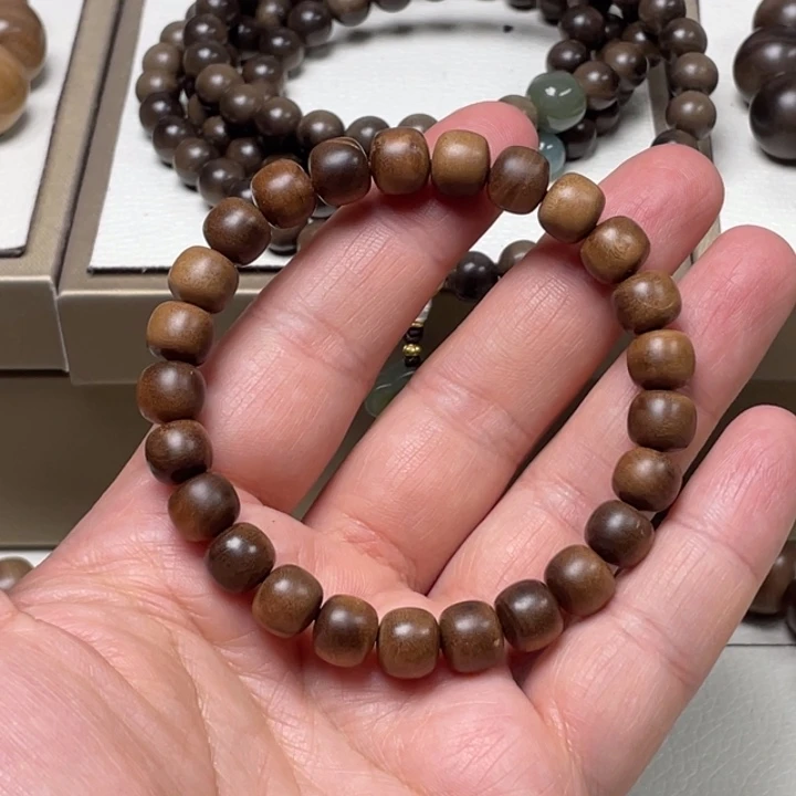 檀香木手串/手链迈索尔正区老山檀香0.7✖️0.8微瑕处理