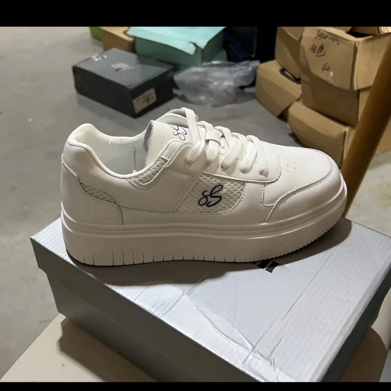 8S222 #休 闲鞋库存尾货（三楼）