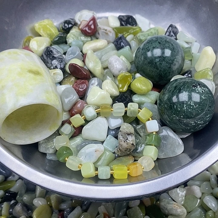 岫玉鱼缸石未镶嵌