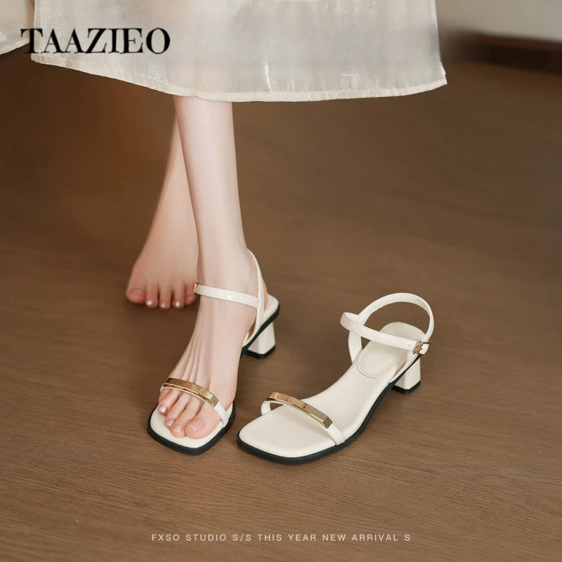 TAAZIEO羊皮版百搭一字带气质时尚粗跟凉鞋2025露趾简约搭扣金属