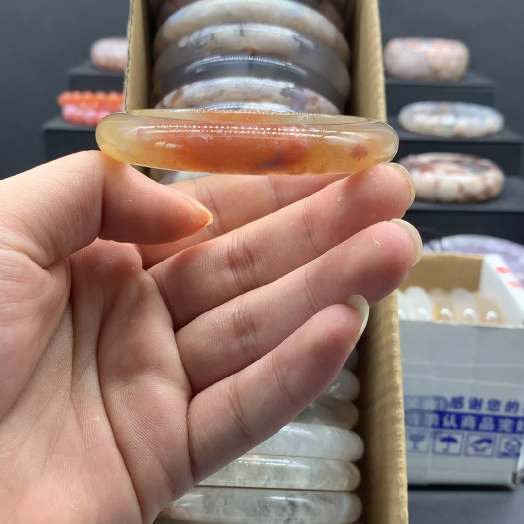 【闪购商品】玛瑙/玉髓手镯未镶嵌是***?