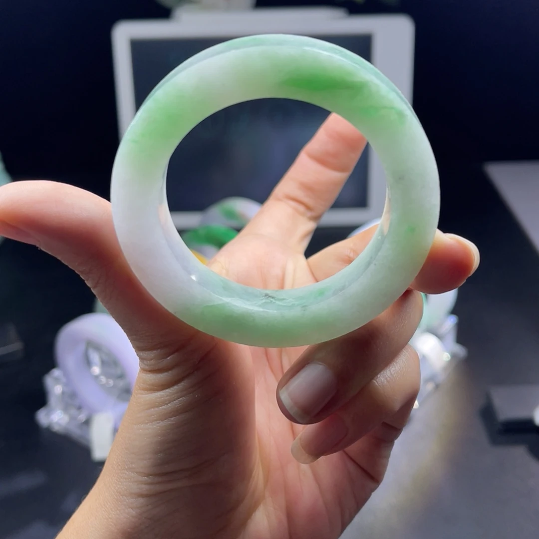 定制翡翠未镶嵌天然翡翠A货手镯