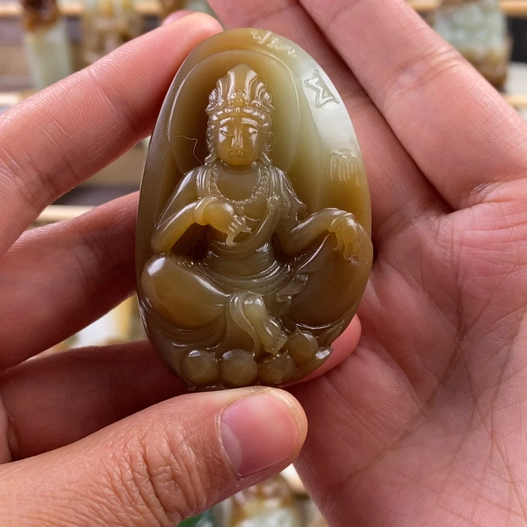 和田玉颈饰未镶嵌路**客