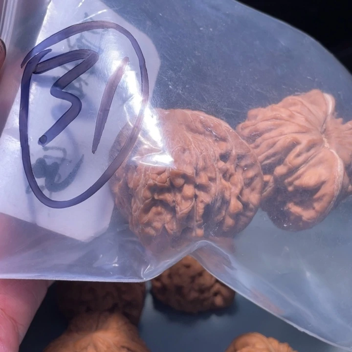 文玩核桃吊坠31呃呃呃