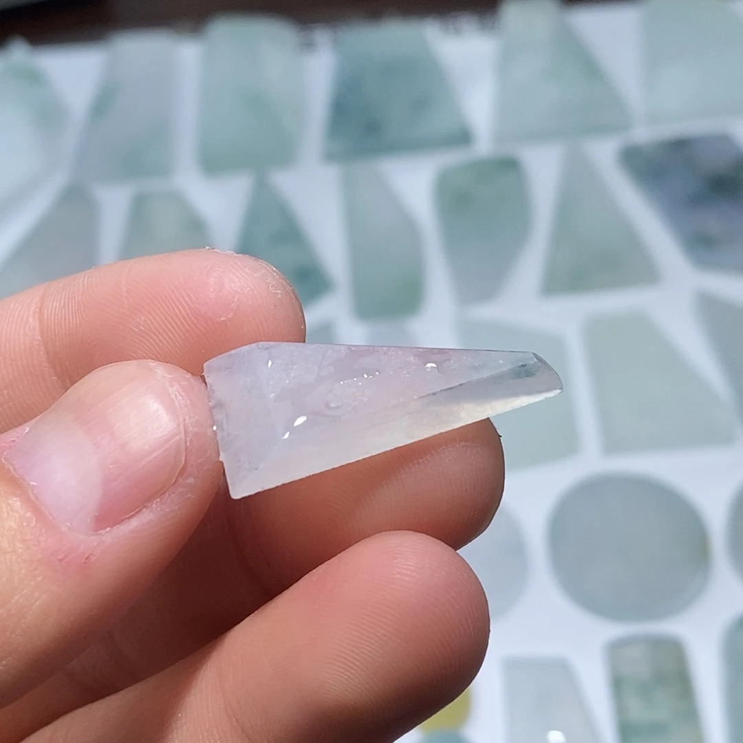 翡翠未镶嵌颈饰5434