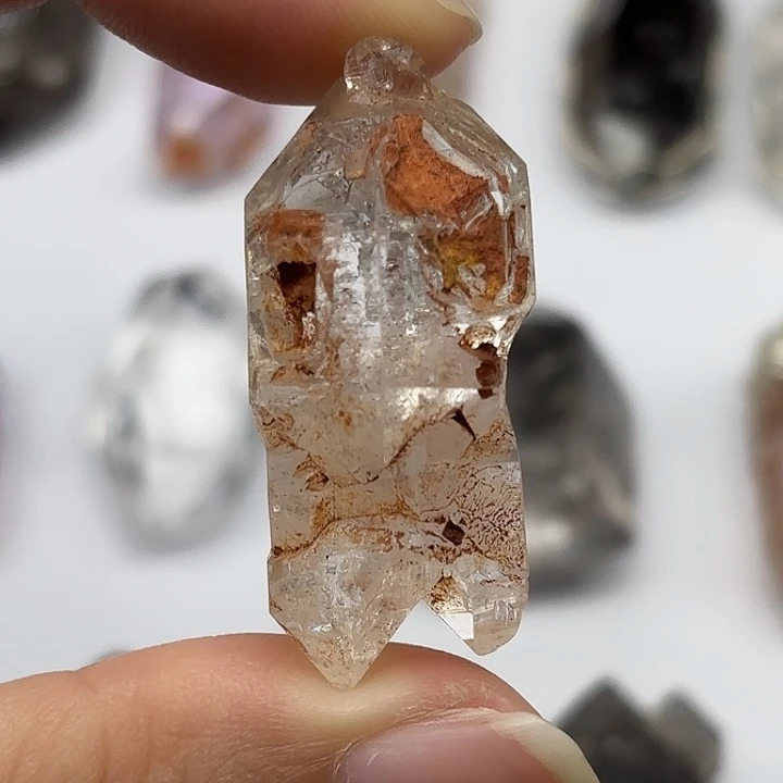 水晶未镶嵌颈饰巴基斯坦红泥闪灵钻39mm+