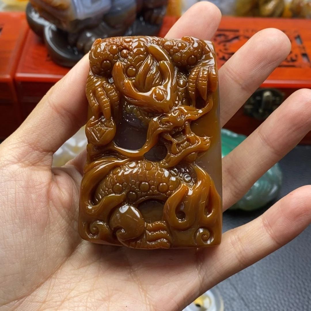 玛瑙/玉髓未镶嵌珠宝奇石