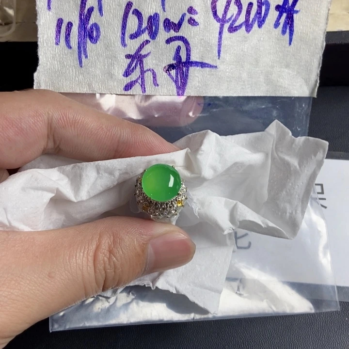 东***侠定制翡翠未镶嵌定制