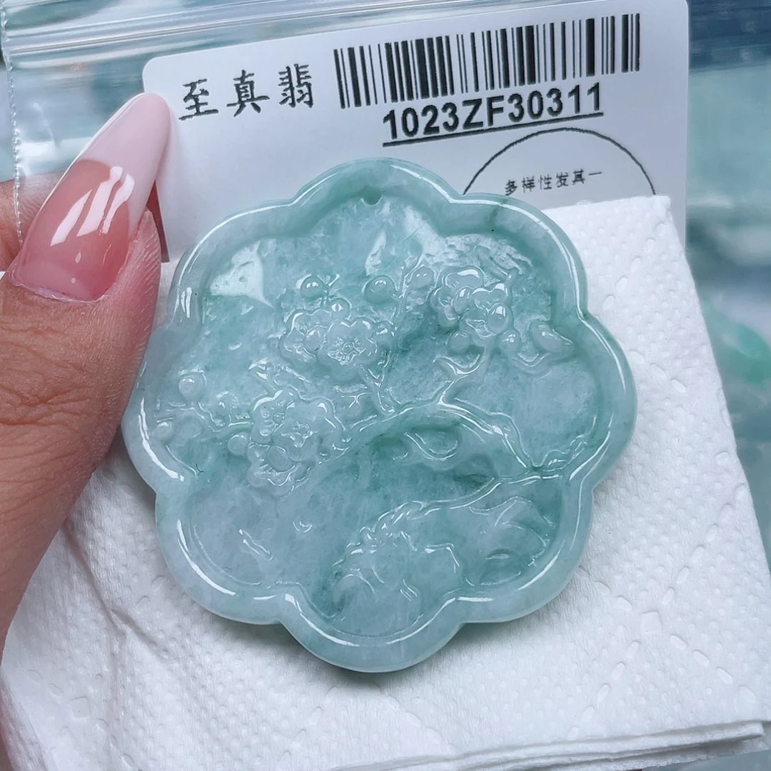 翡翠未镶嵌吊坠(不含链)