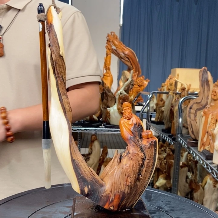 柏木（崖柏）随型摆件