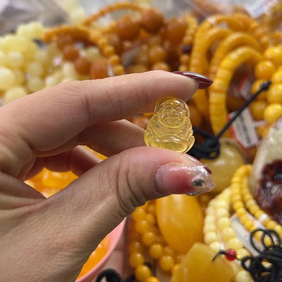 琥珀珠宝奇石未镶嵌