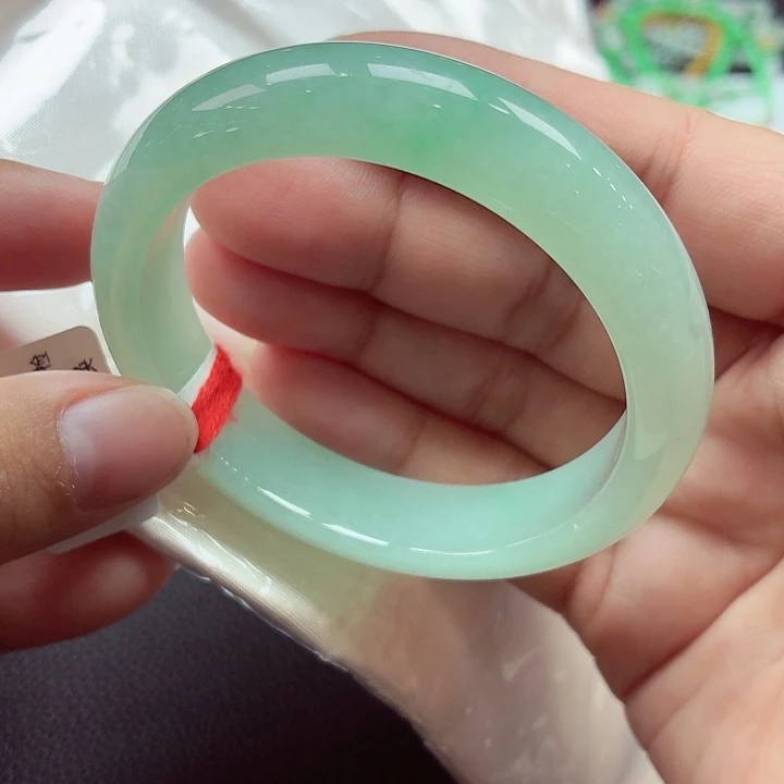 翡翠未镶嵌手镯天然缅甸A货翡翠