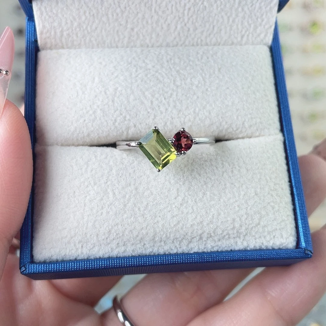 橄榄石戒指银S925镶嵌撞色款戒指