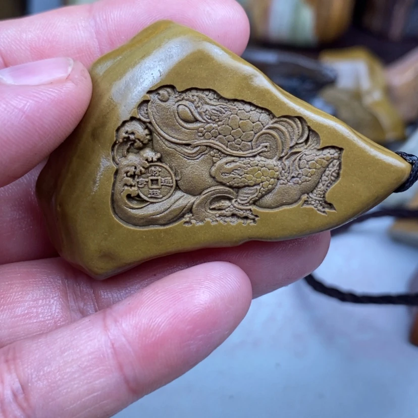 【闪购商品】原石雕刻手把件
