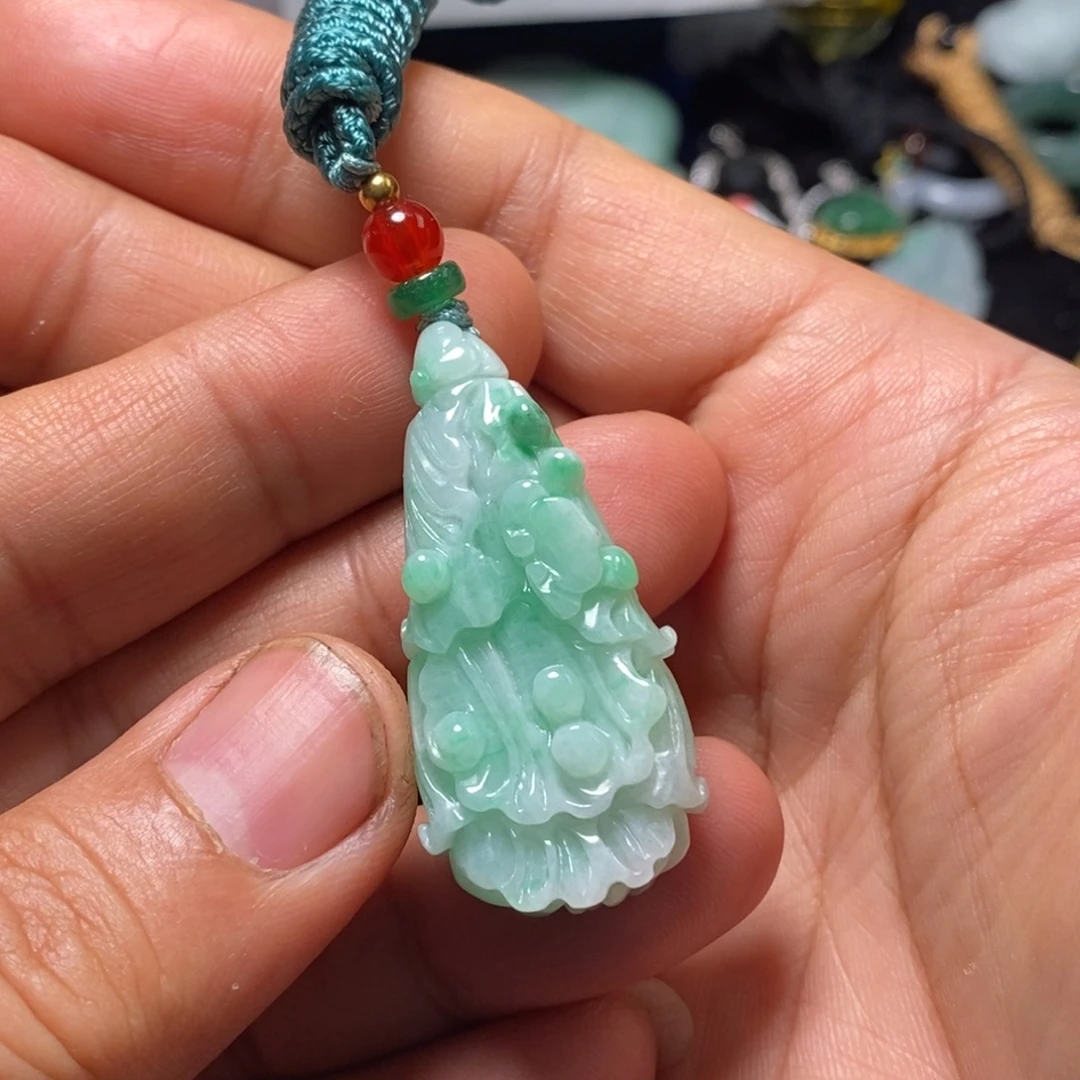 翡翠未镶嵌颈饰天然缅甸翡翠A货白底青白菜百财吊坠