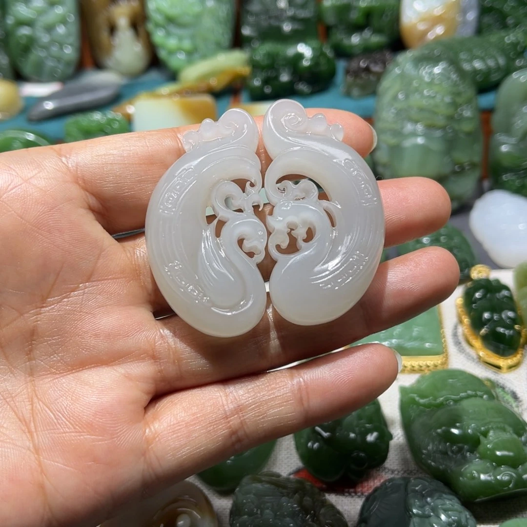 和田玉颈饰未镶嵌