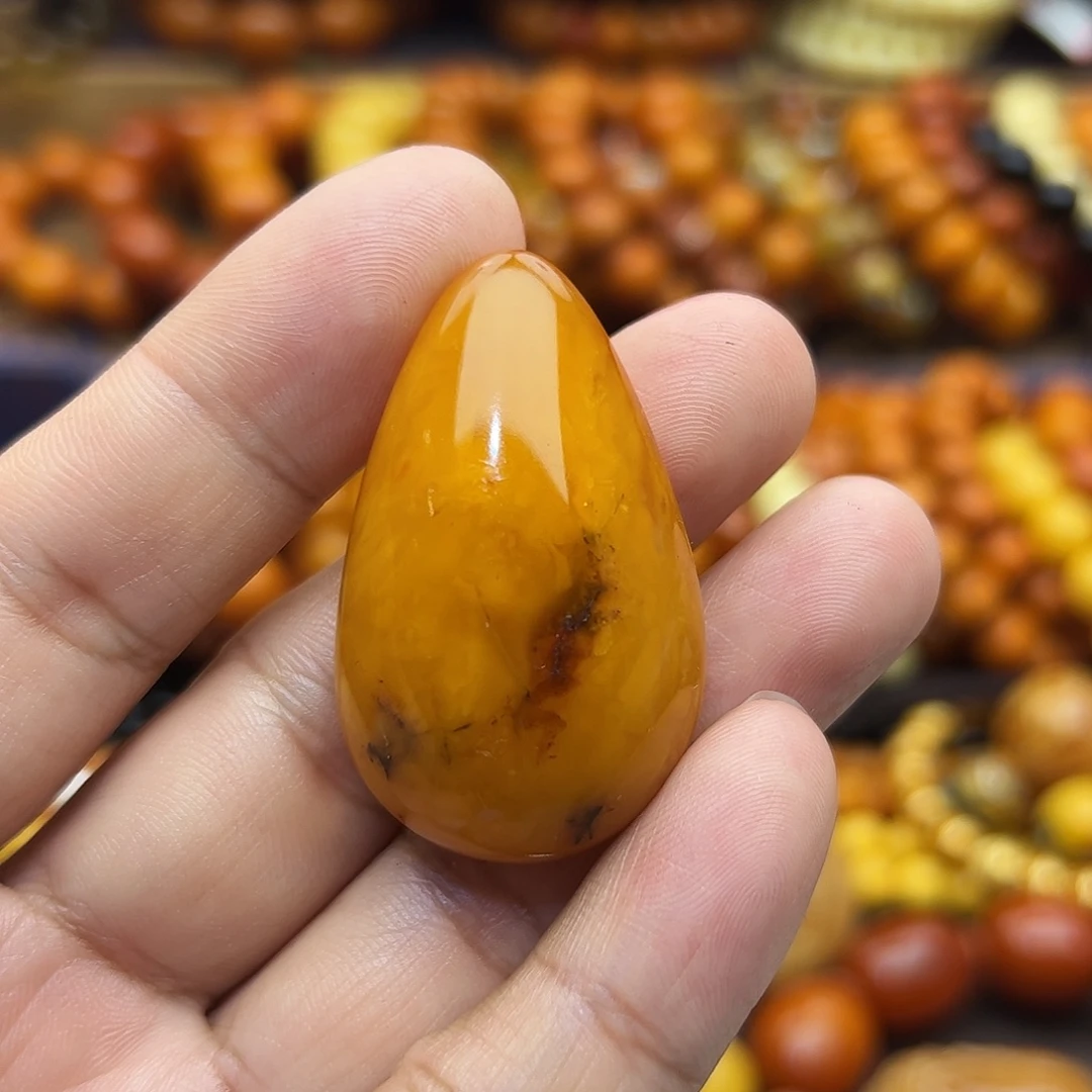 琥珀未镶嵌珠宝奇石