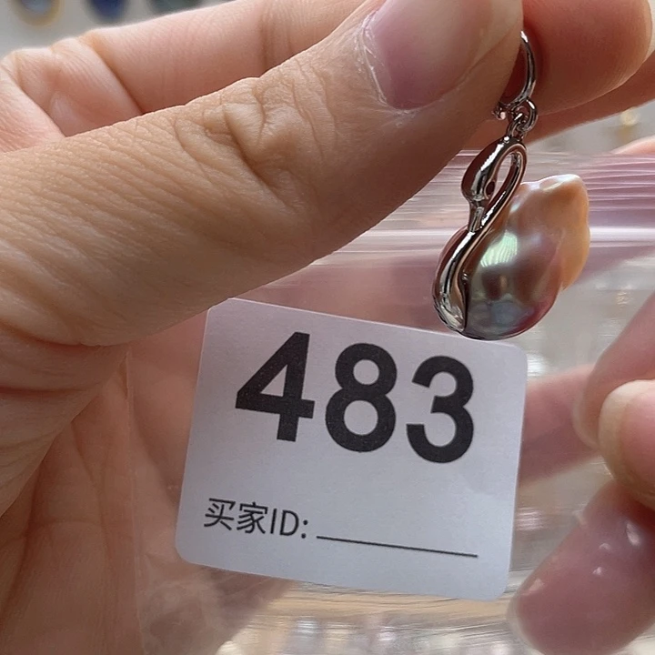 未镶嵌天然珍珠。  漏 漏 漏淡水珍珠