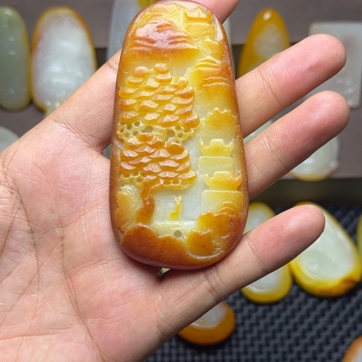 颈饰未镶嵌和田玉