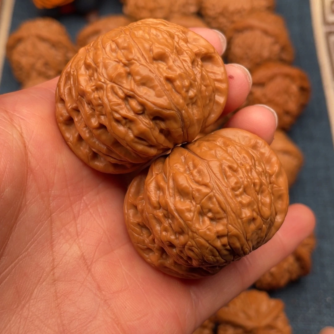 文玩核桃把件44毕业铁锤