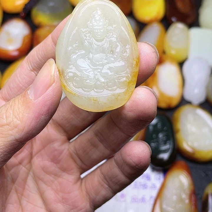 【闪购商品】和田玉颈饰未镶嵌疯*妞