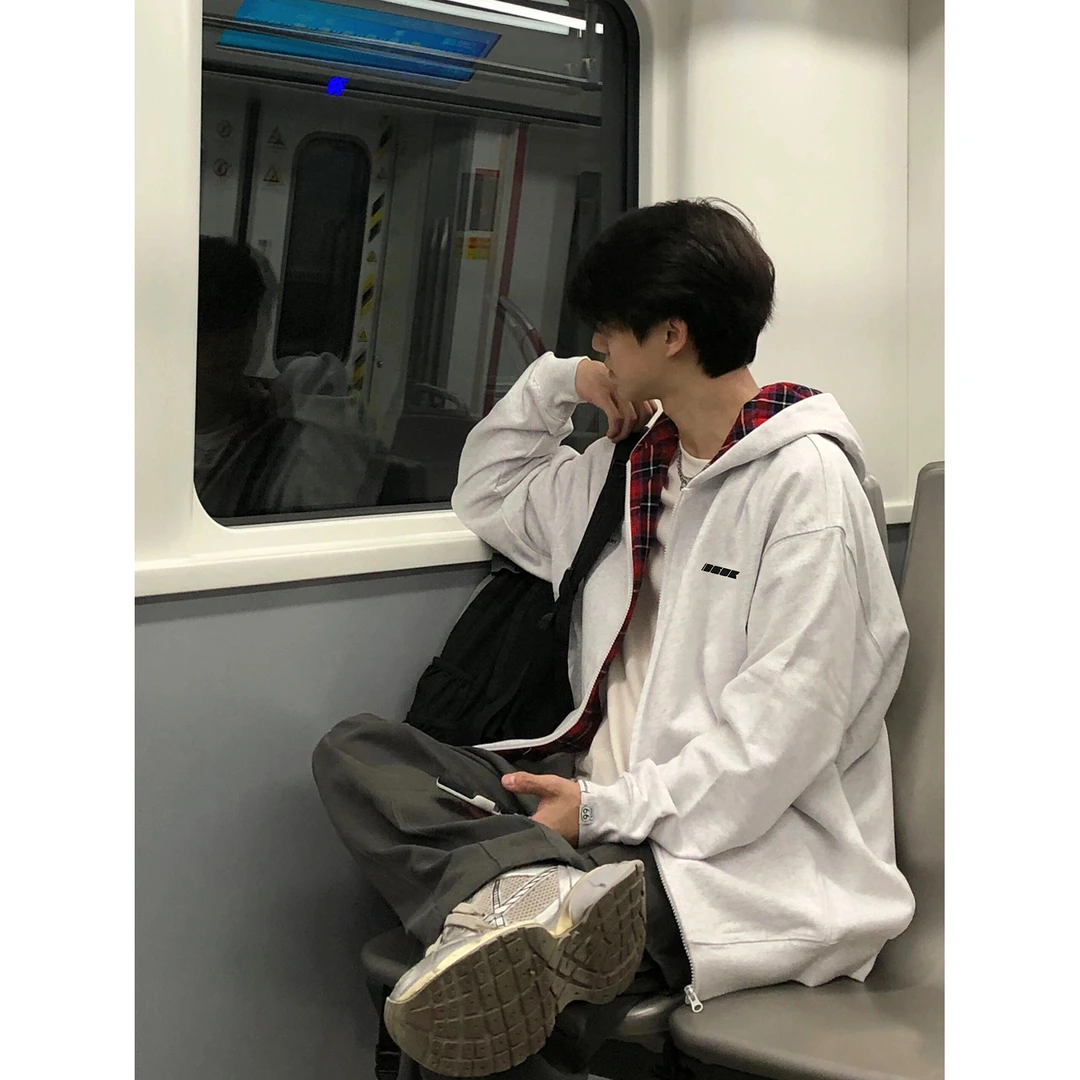 美式个性潮流简约字母格子帽卫衣外套情侣款秋冬宽松连帽开衫上衣