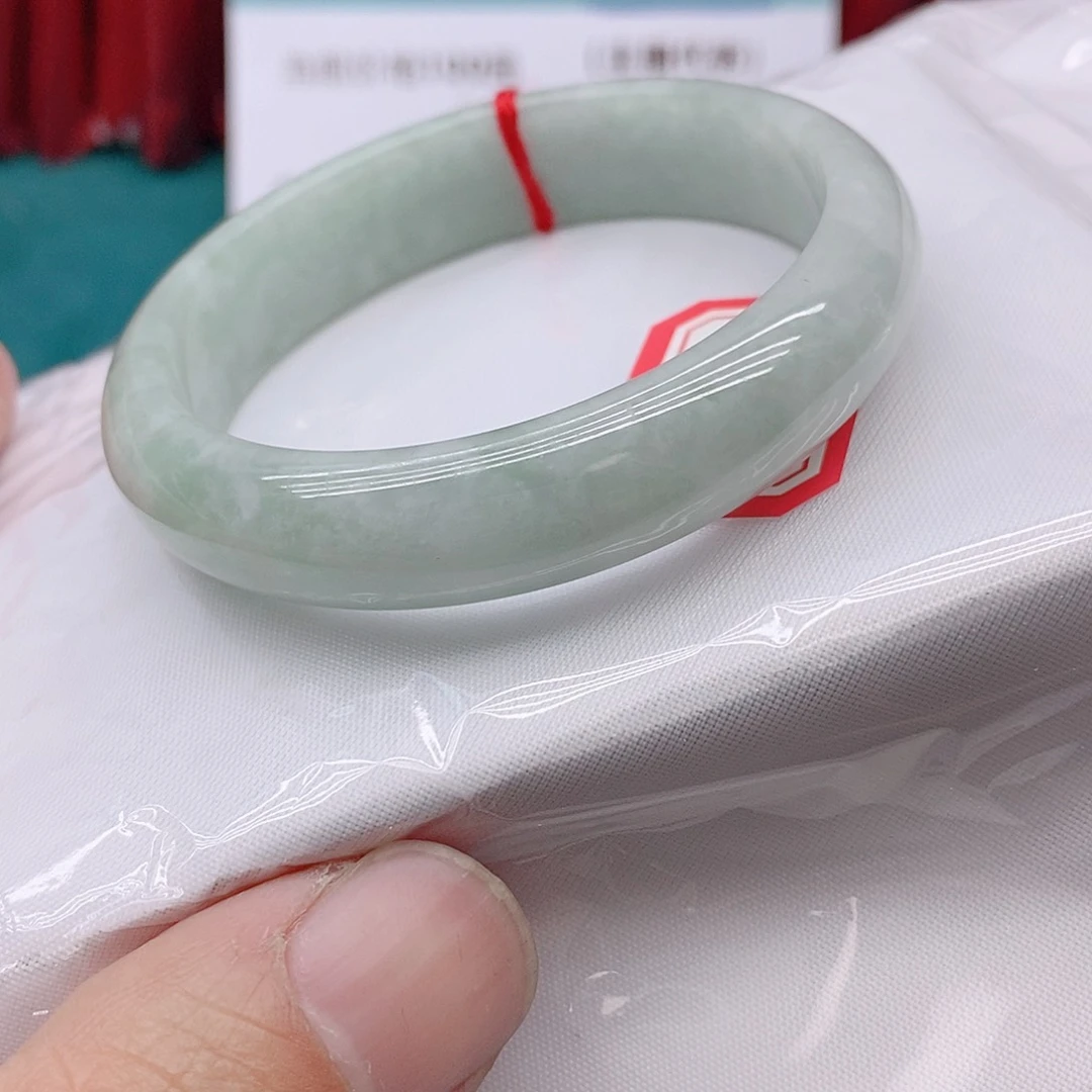 翡翠手镯未镶嵌用****25000000000