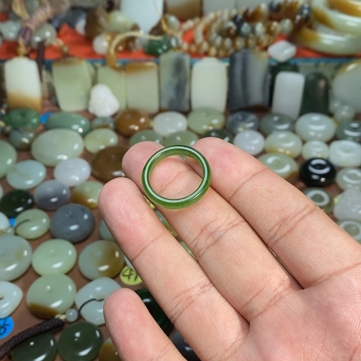 噶***哩和田玉未镶嵌吊坠(不含链)