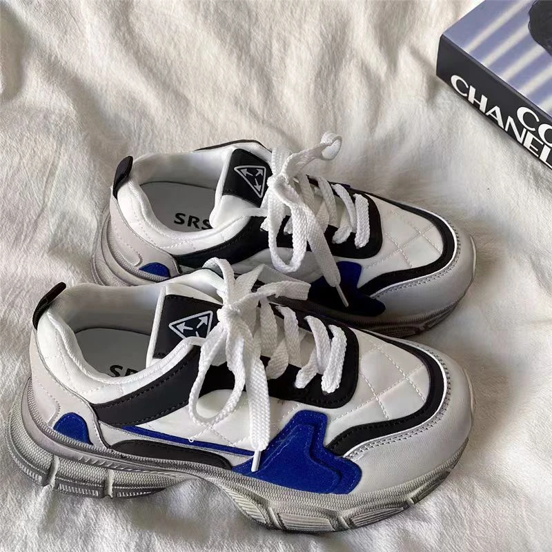 胡2024新款厚底舒适小白女生秋季爆款休闲百搭复古潮鞋韩版C51