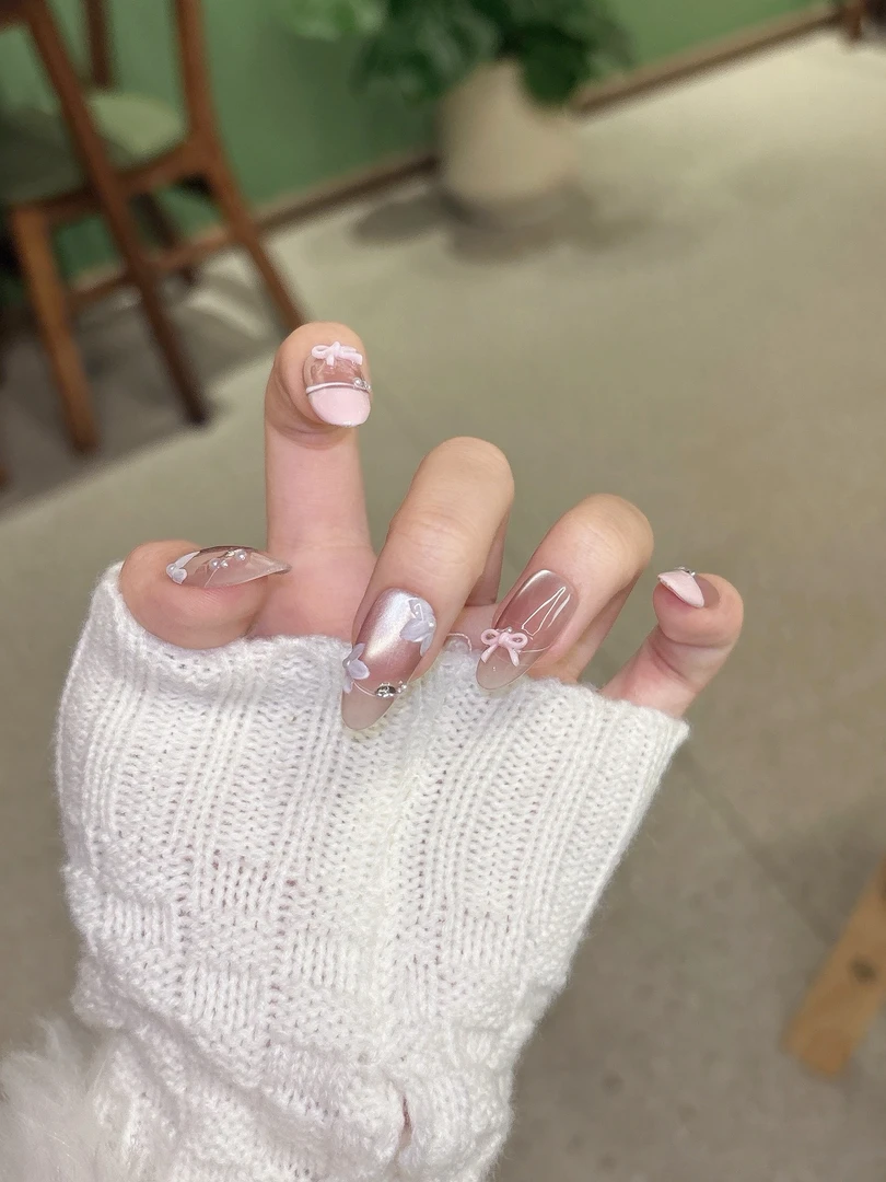 芭蕾手指-粉嫩蝴蝶结满钻高级感纯欲风手工穿戴甲片甜美清新美甲