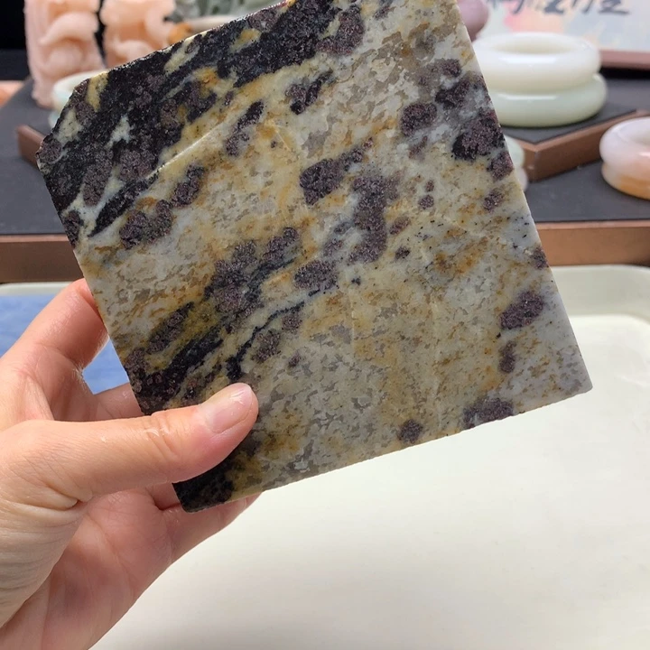 石英岩玉未镶嵌手镯