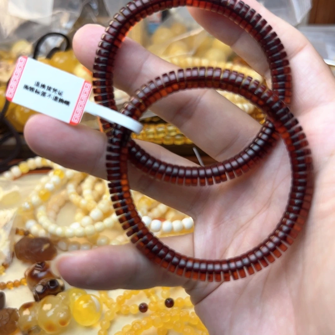 未镶嵌琥珀裸石7血珀药片 一条