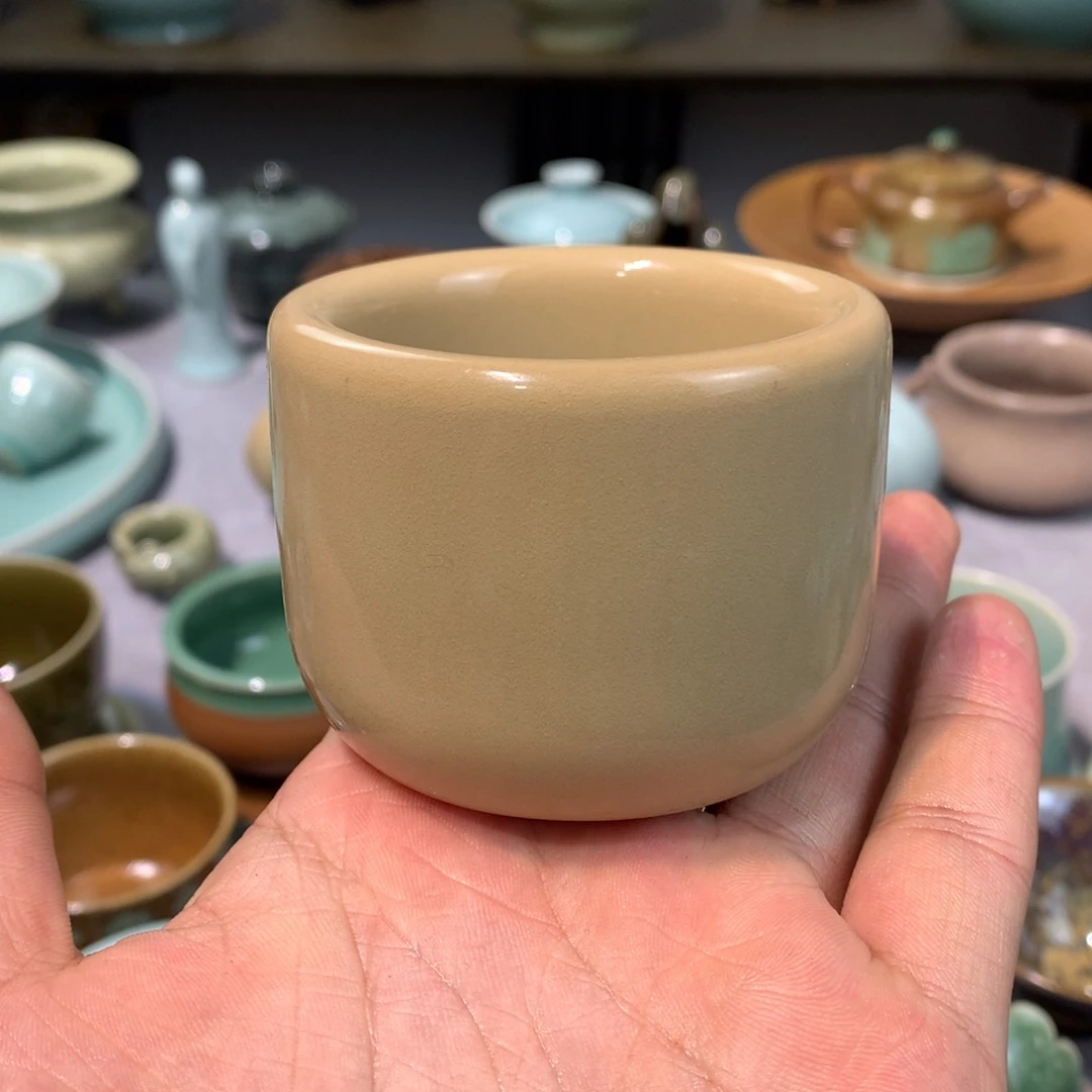 龙泉青瓷手工米黄