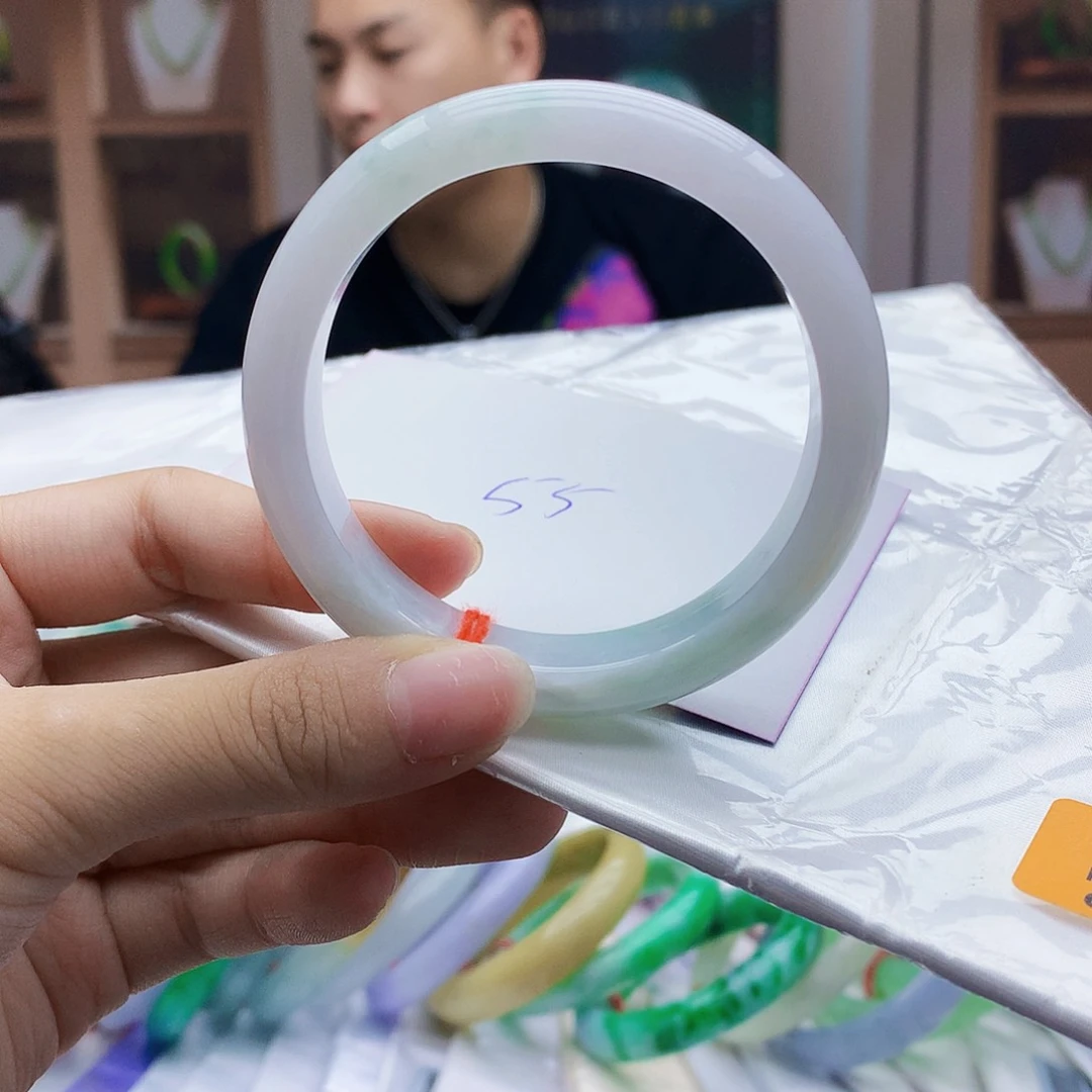 翡翠手镯未镶嵌555667788888888888