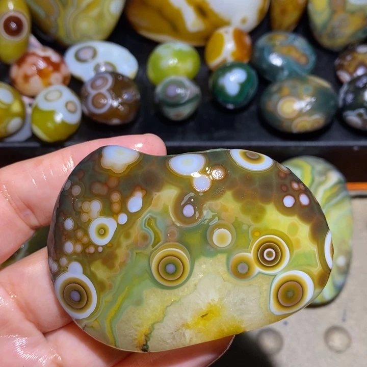 未镶嵌玛瑙/玉髓珠宝奇石