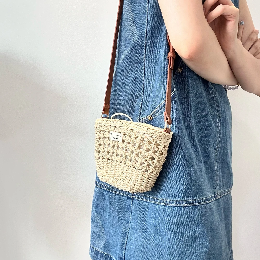 Luxia夏日出游斜挎编制包