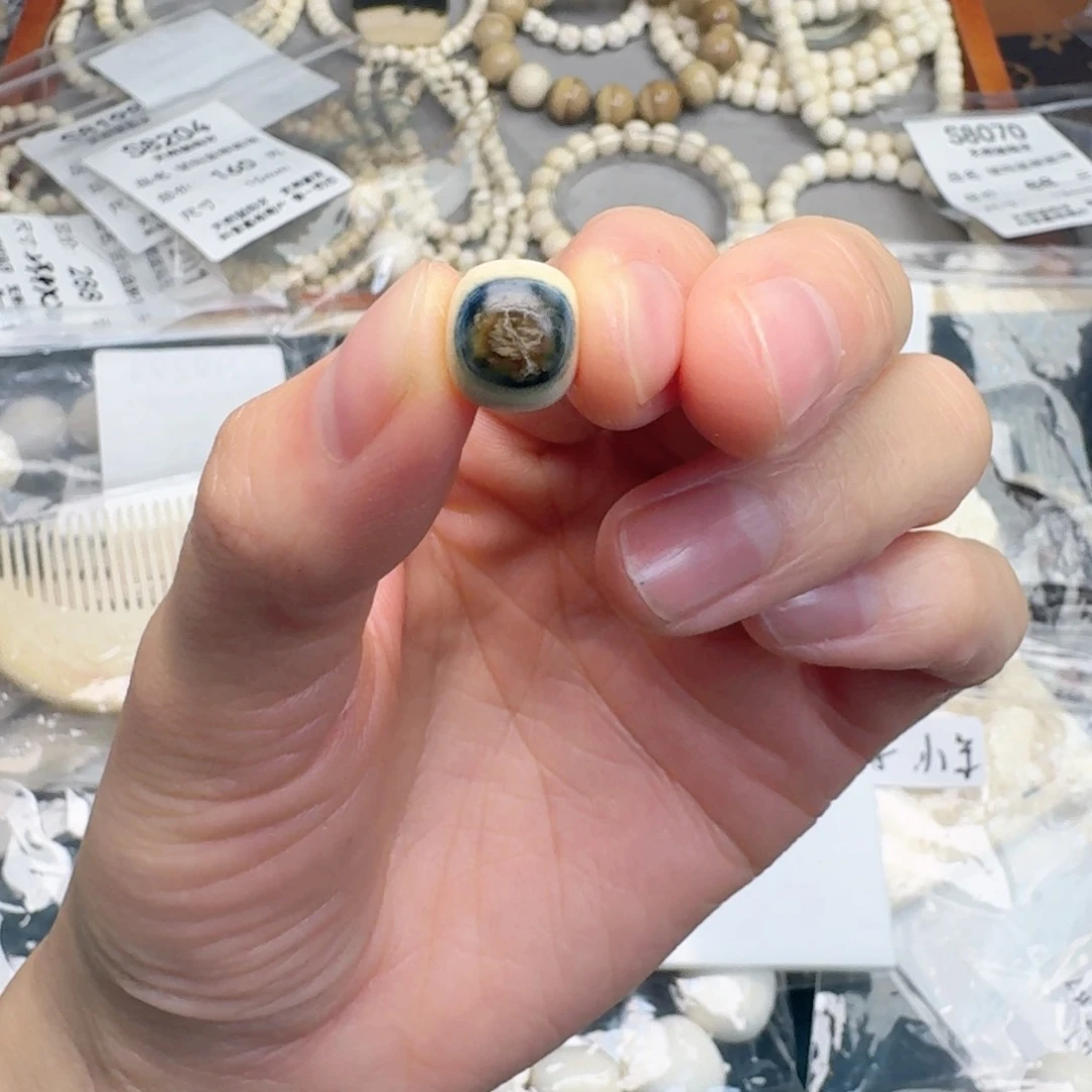 柏香籽/百香籽吊坠耐****e猛犸