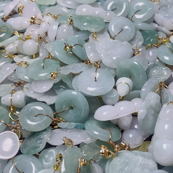 翡翠未镶嵌颈饰天然A货翡翠