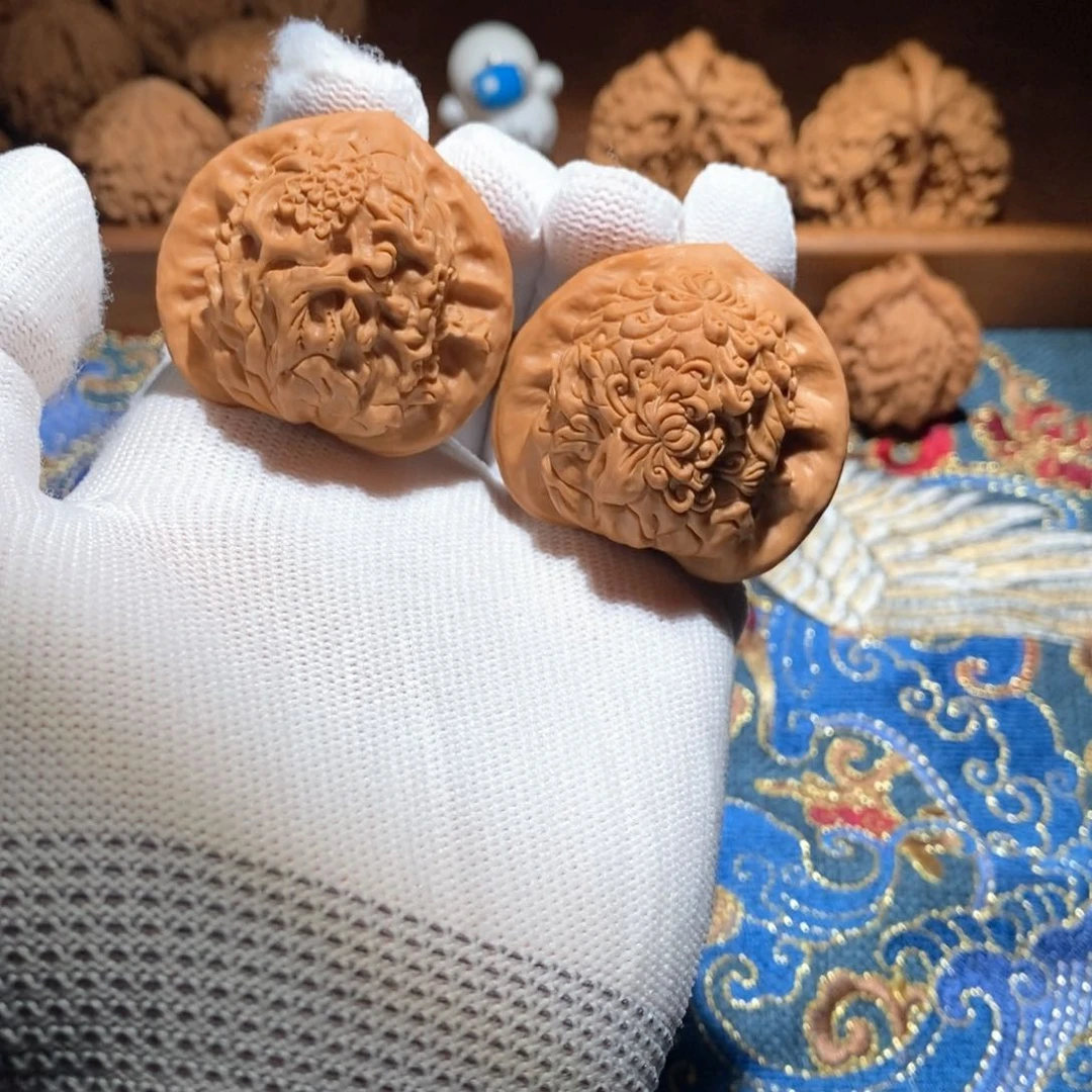 文玩核桃把件一**七梅兰竹菊