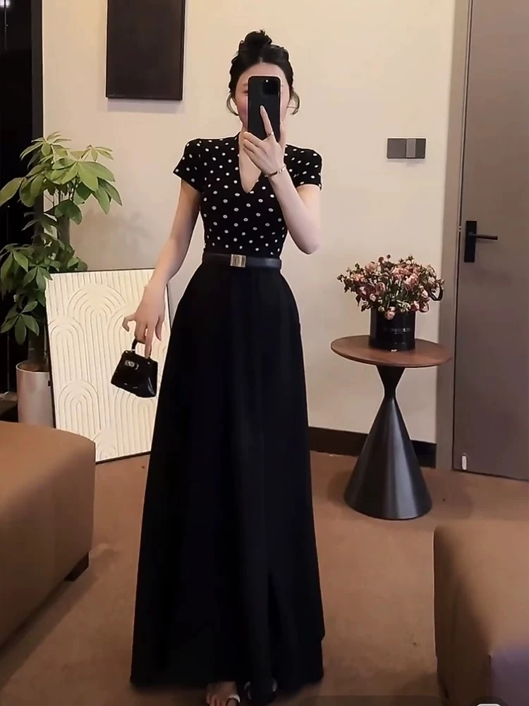 叮叮家【女神降临】夏季法式u领修身波点短袖+高腰显瘦百搭半身裙