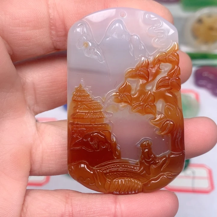 玛瑙/玉髓颈饰未镶嵌月**语