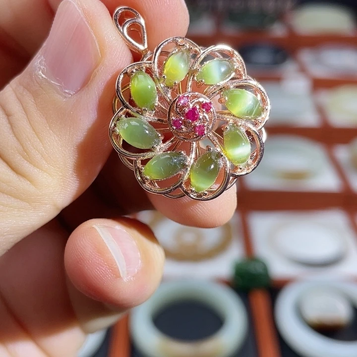 和田玉（碧玉）颈饰银S925镶嵌一线天猫眼