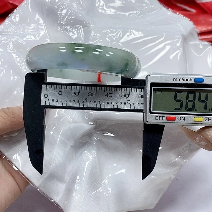 翡翠手镯未镶嵌177