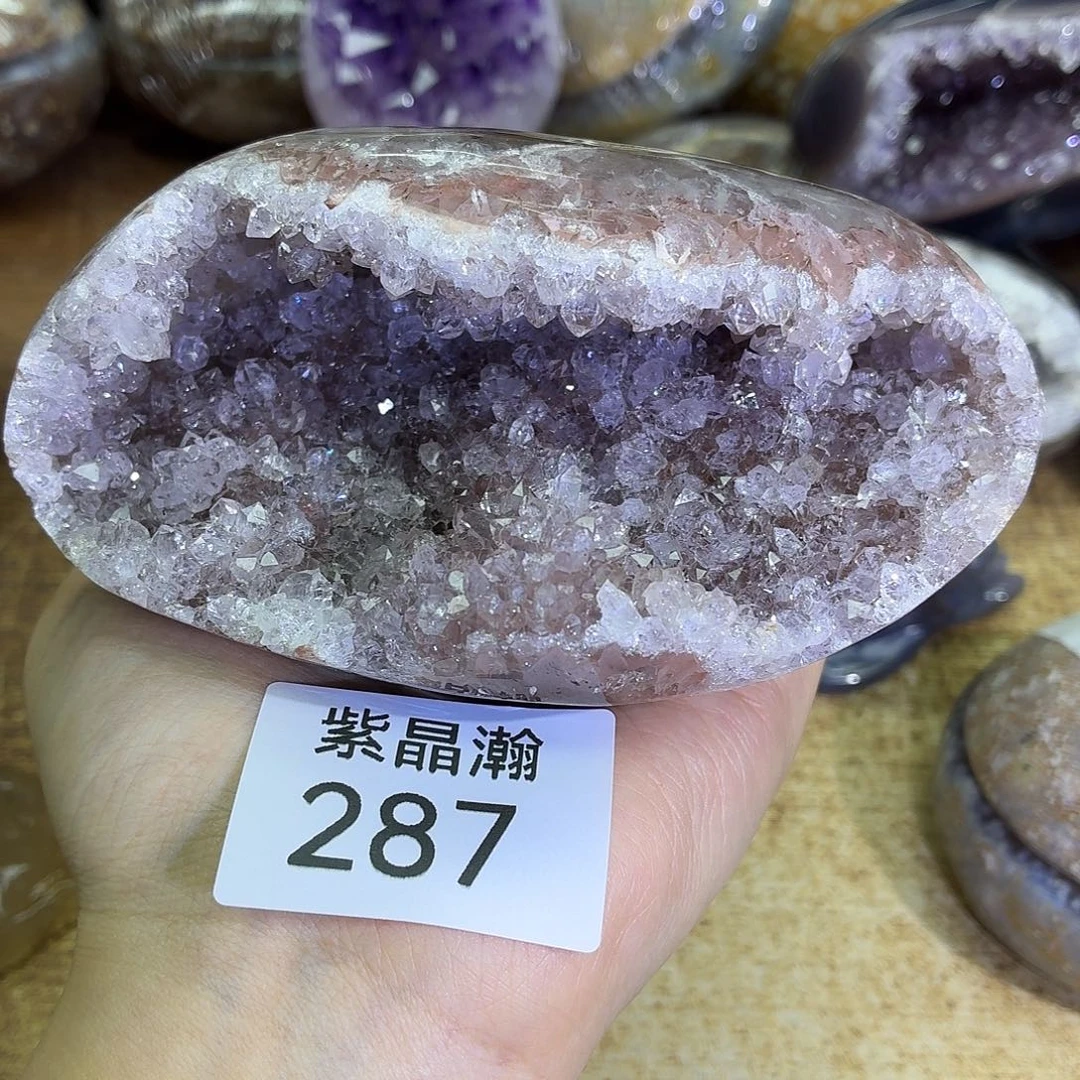 未镶嵌水晶大型摆件（非配饰）