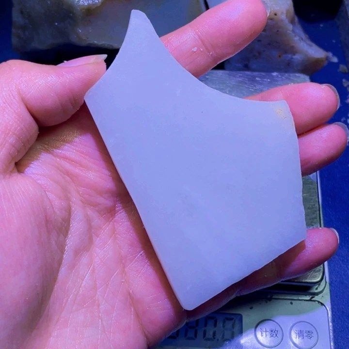 和田玉未镶嵌珠宝半成品