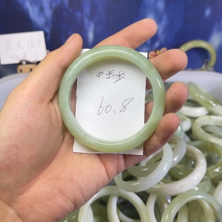 蛇纹石玉手镯未镶嵌?****?