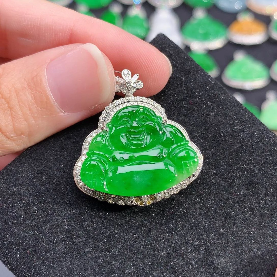 翡翠18K金镶嵌颈饰