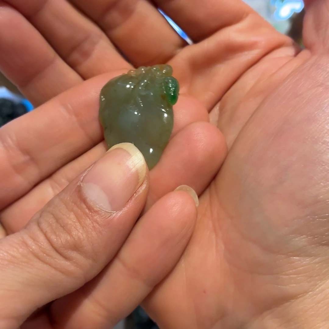 定制翡翠未镶嵌翡翠