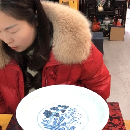 瓷片瓷器活在自己身上找